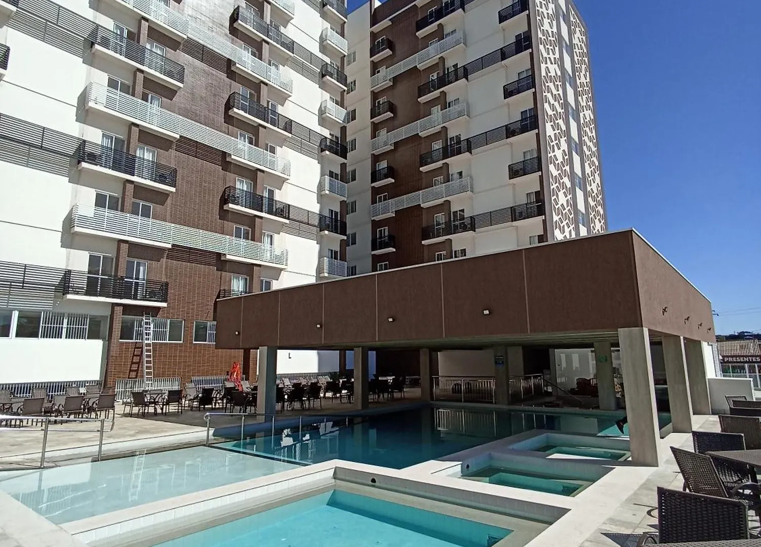 Apartament Caldas Novas - Diroma Spazzio - Apto Ate 4 Pessoas - Piscinas Do Hotel 24 Horas